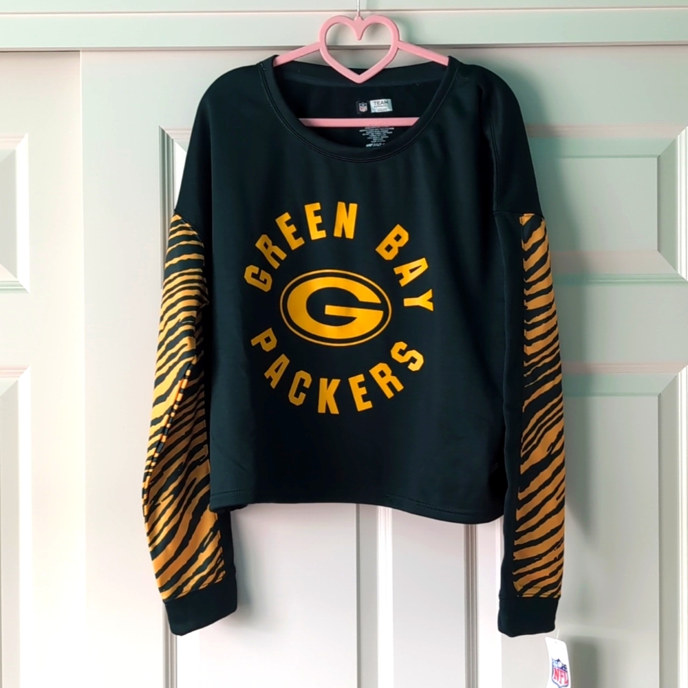 NWT Zubaz Green Bay Packers long sleeve boxy crop T/sweatshirt